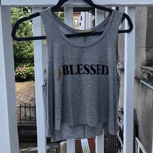 Cropped graphic shirt 💫💘